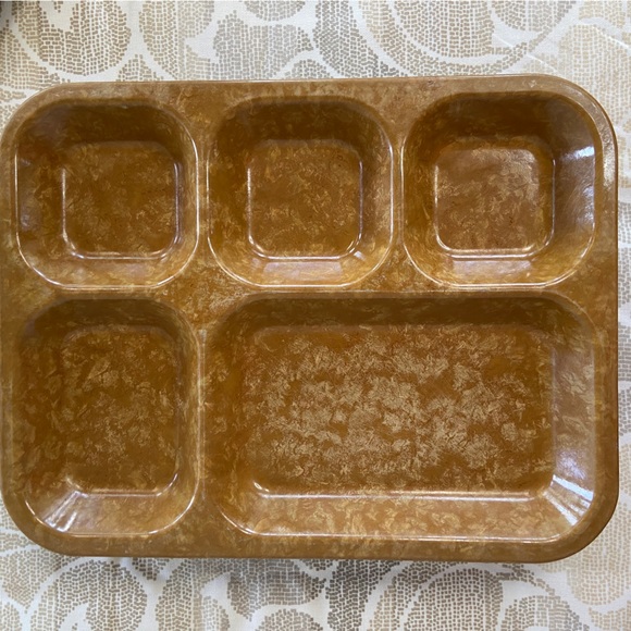 1952 Korean Era US Army Melamine Mess Hall Trays - Picture 2 of 10